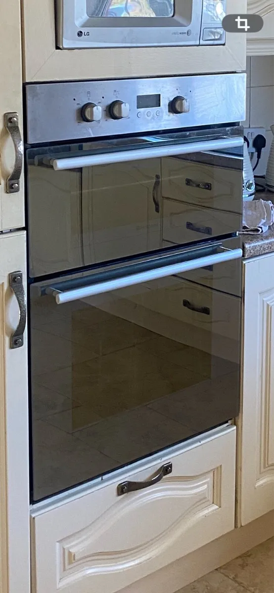 Oven- Hotpoint double oven for sale.