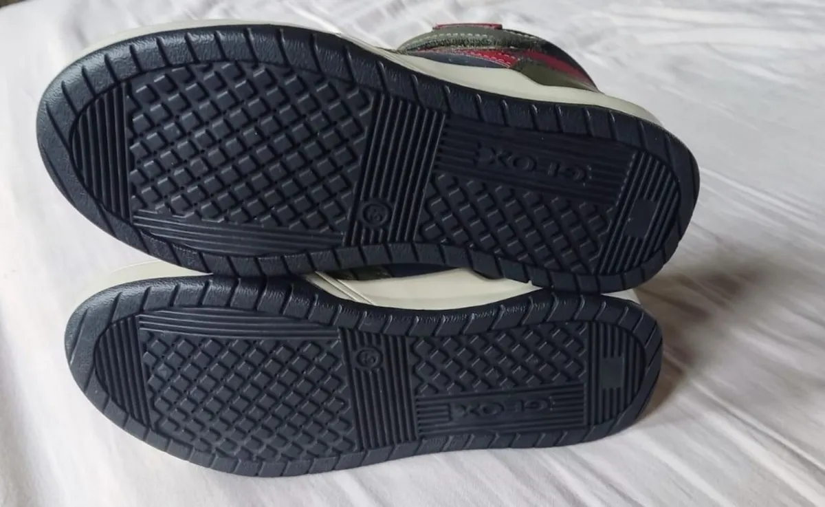 Geox brand new size 31 - Image 2