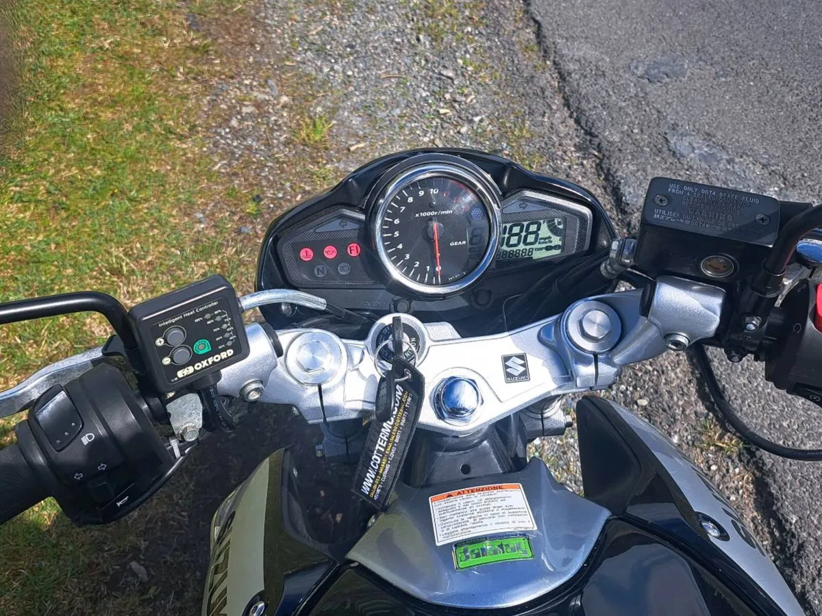 Suzuki Inazuma 250 - Image 2