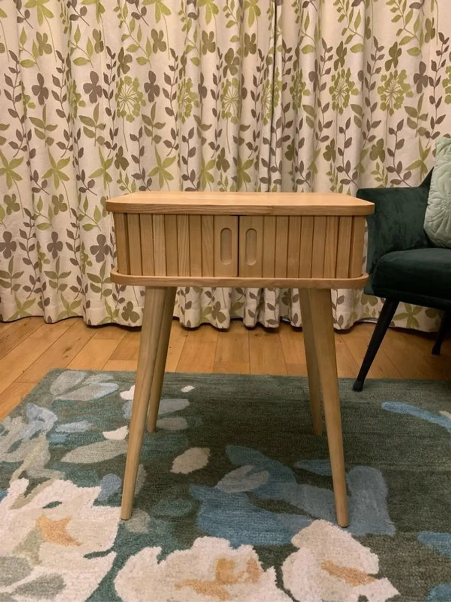 Oak side table with internal storage - Image 1
