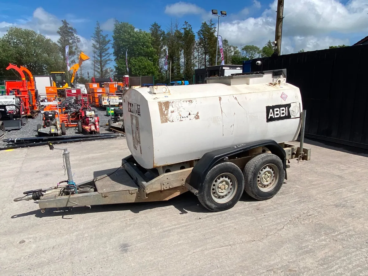 Western 2000 Litre Towable Fuel Bowser - Image 4