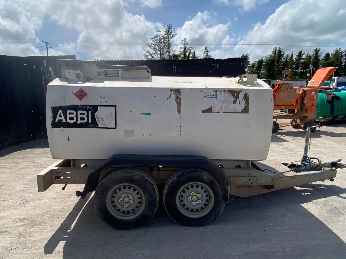 Western 2000 Litre Towable Fuel Bowser - Image 2