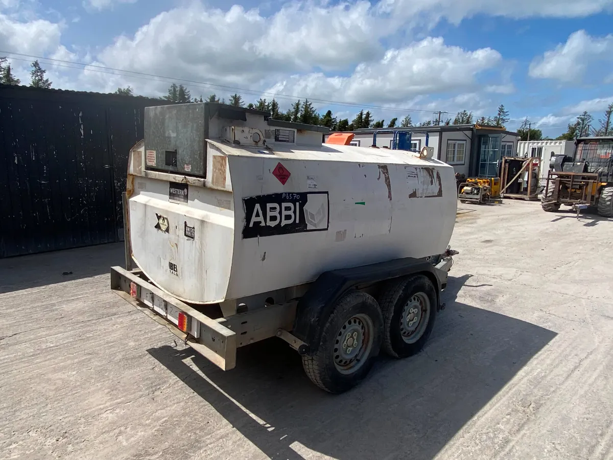 Western 2000 Litre Towable Fuel Bowser - Image 3