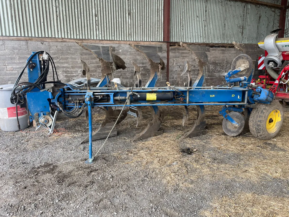 Overum 4f plough - Image 1