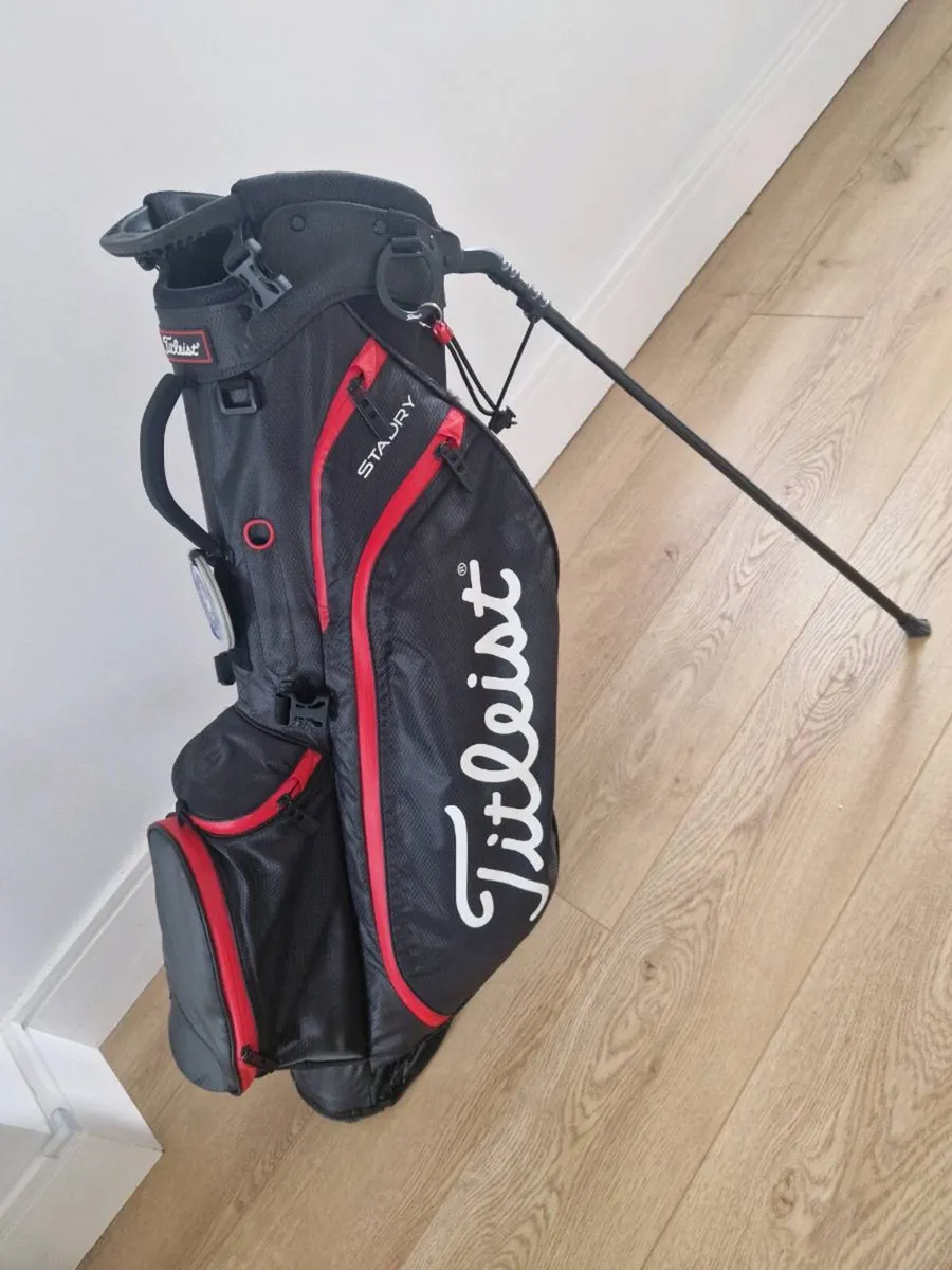 Titleist Stadry Players 4 stand golf bag - Image 1