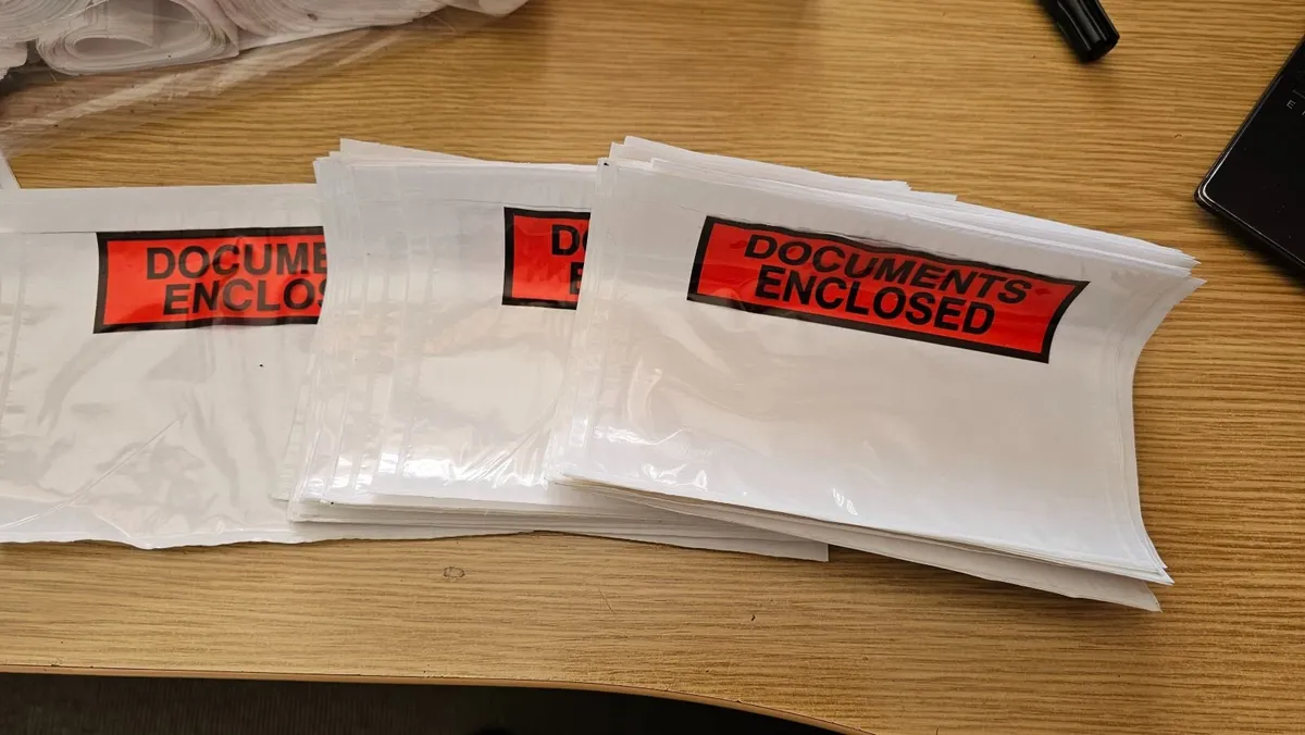 500 Documents enclosed wallet pouch A6 160x110 adh - Image 1