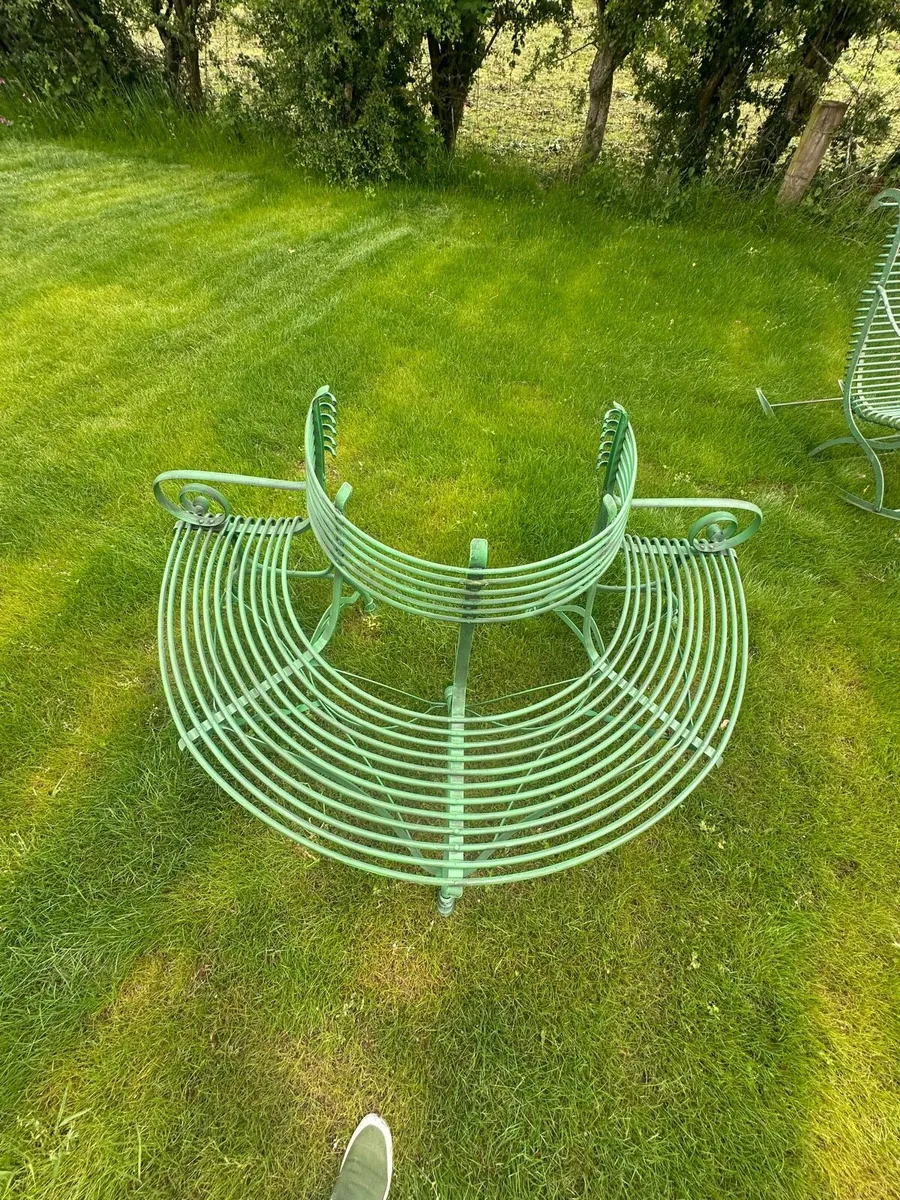 Arras Tree Bench and More - Image 2