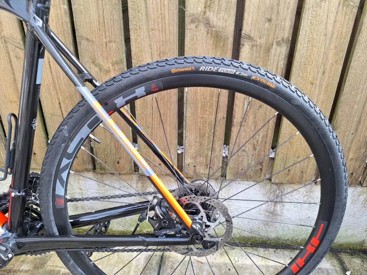 Cube Cross Race road and off road - Image 4