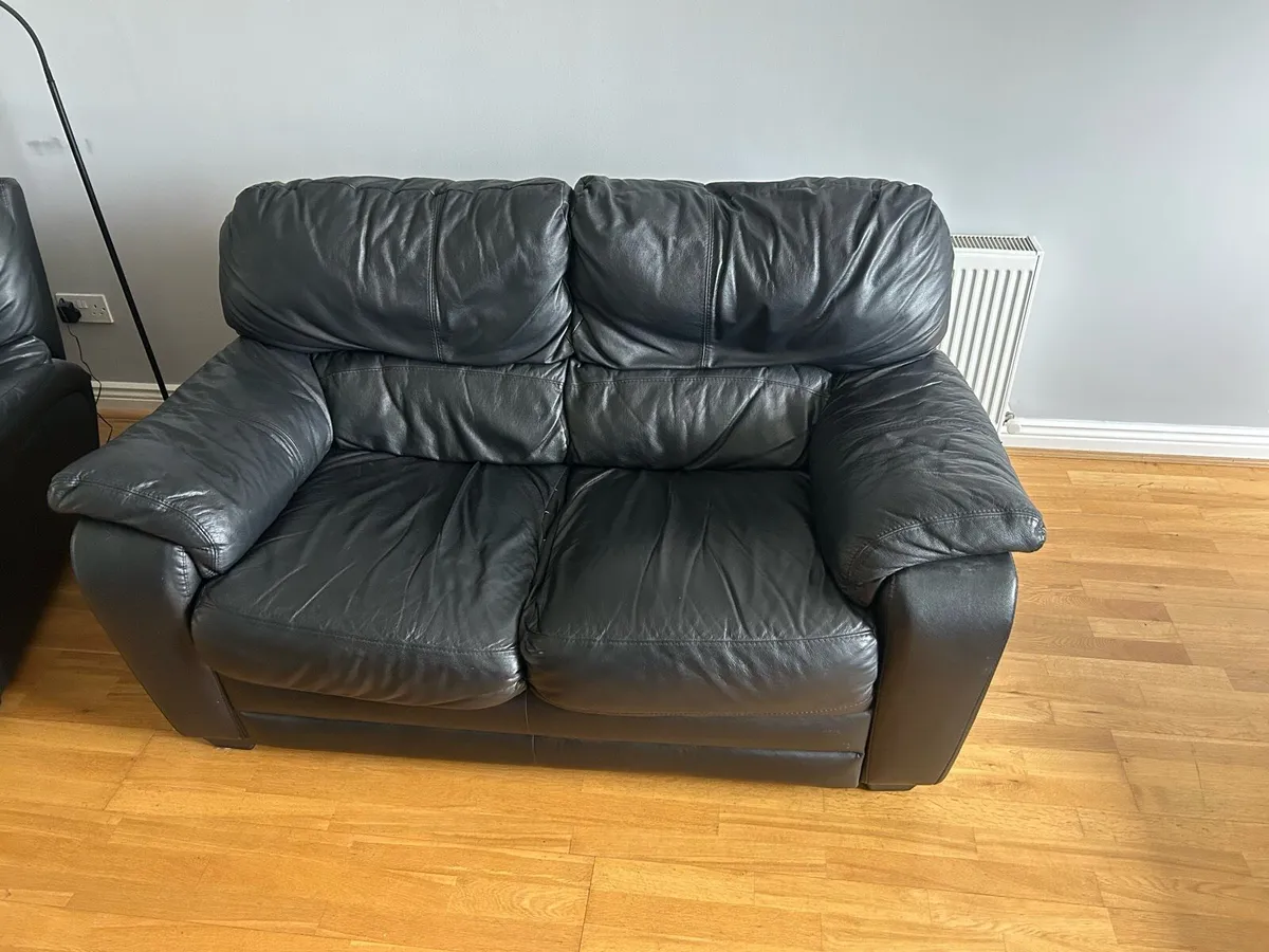 Couch - Image 3