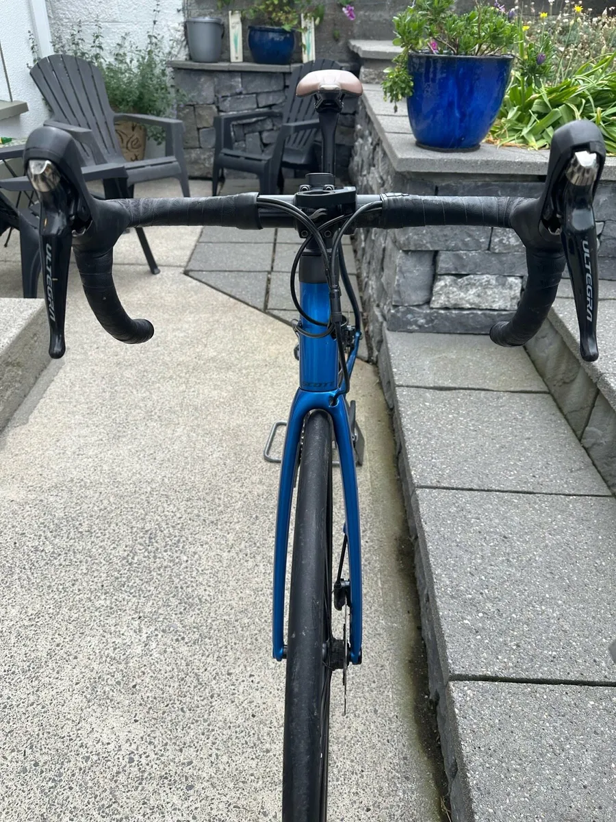 Scott Addict Road Bike 2021 - Image 3