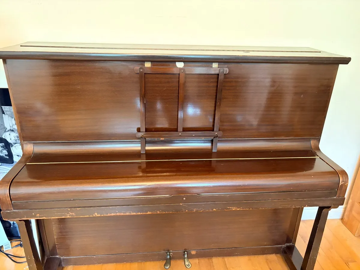 Spencer piano - Image 1