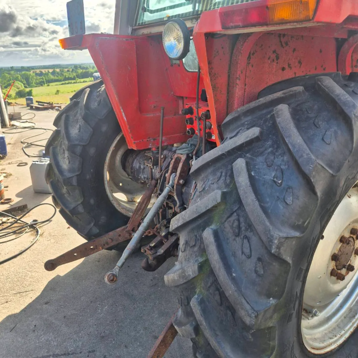 Tractor - Image 4