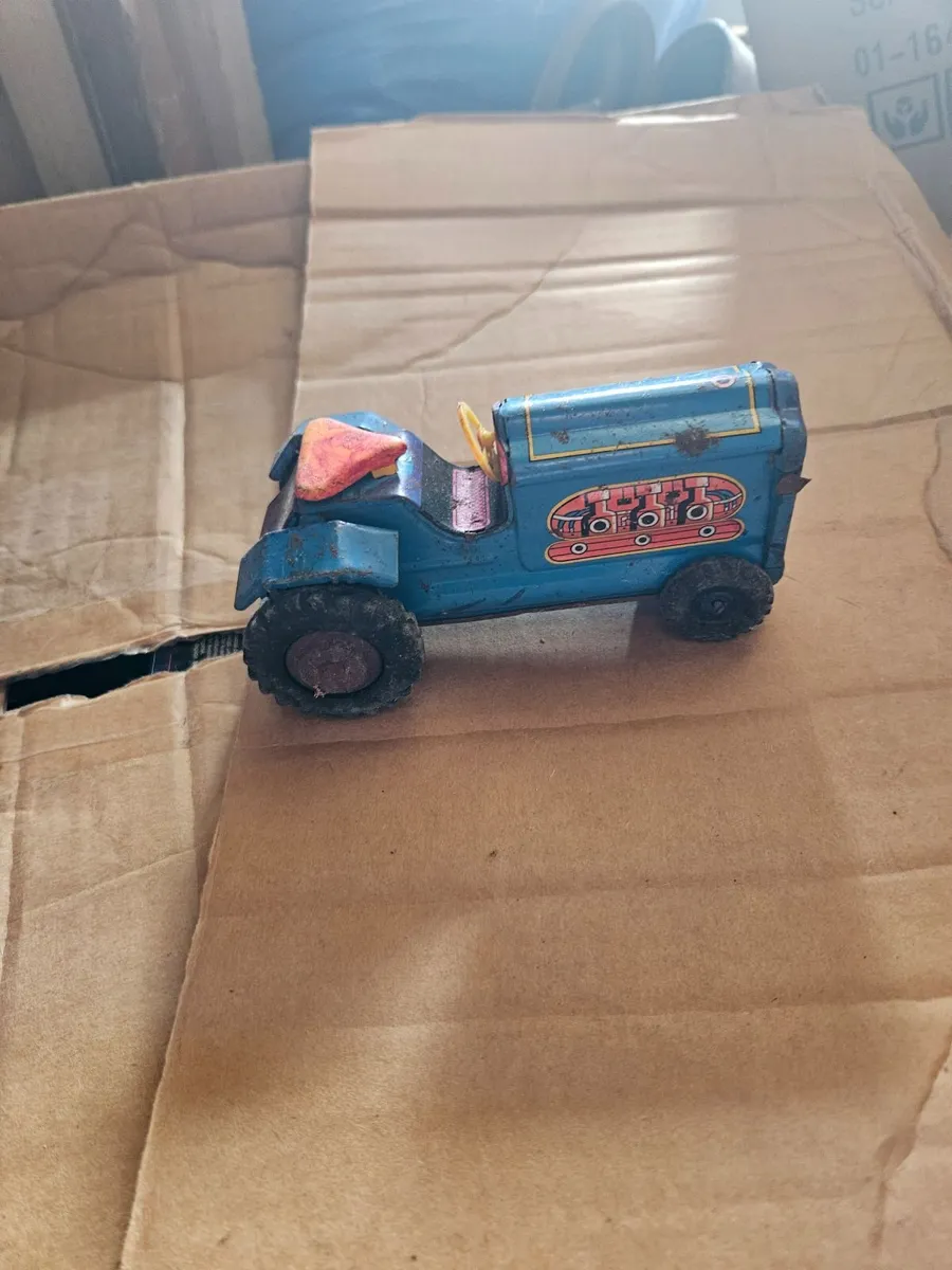Vintage Tinplate Tractor - Image 1