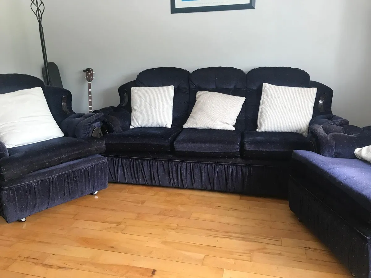 Navy three piece suite - Image 2