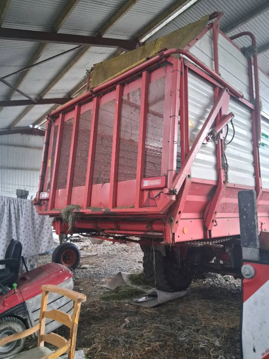 Silage wagon - Image 2