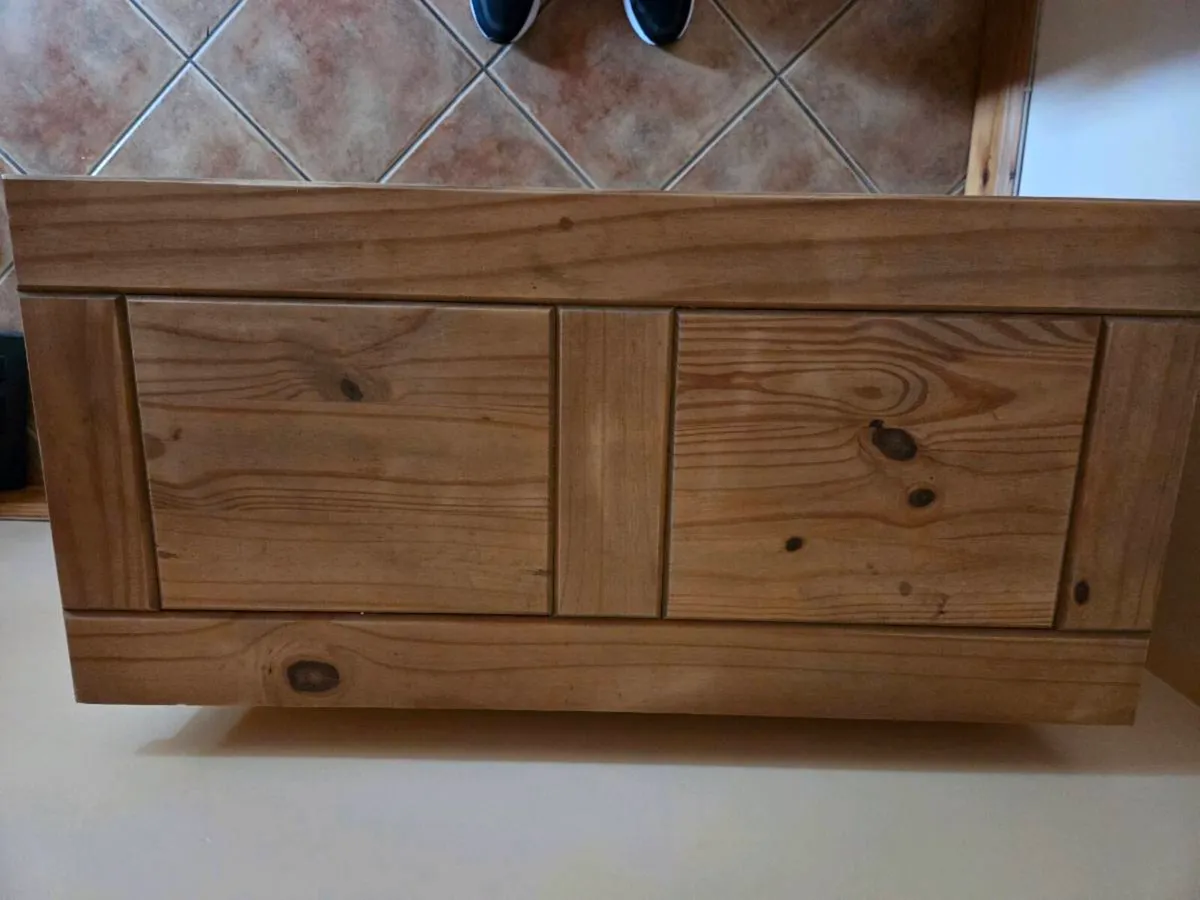 Cabinet - Image 2