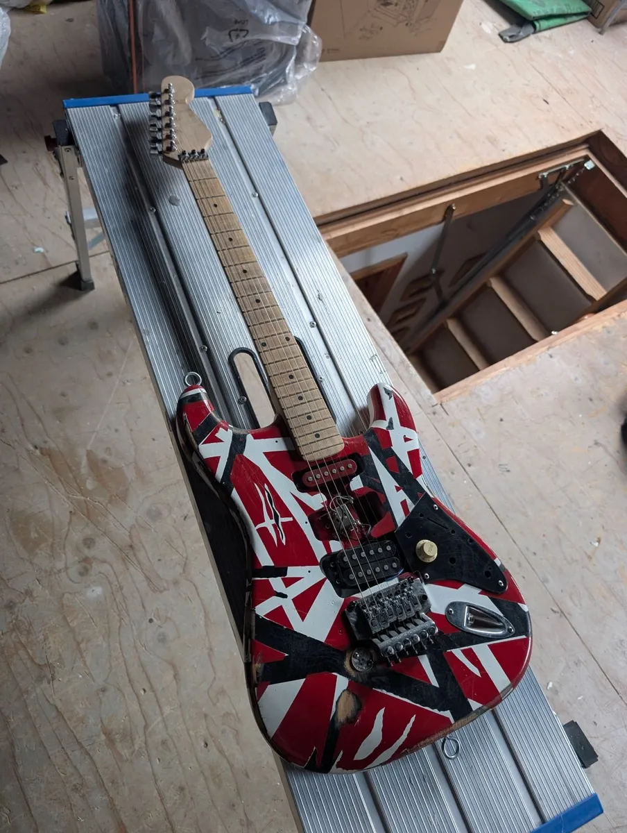 EVH guitar wall decoration - Image 1