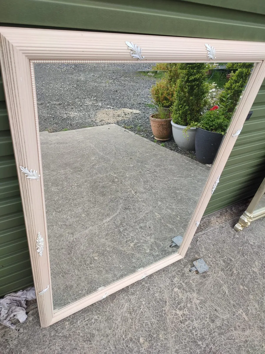 Mirrors - Image 3