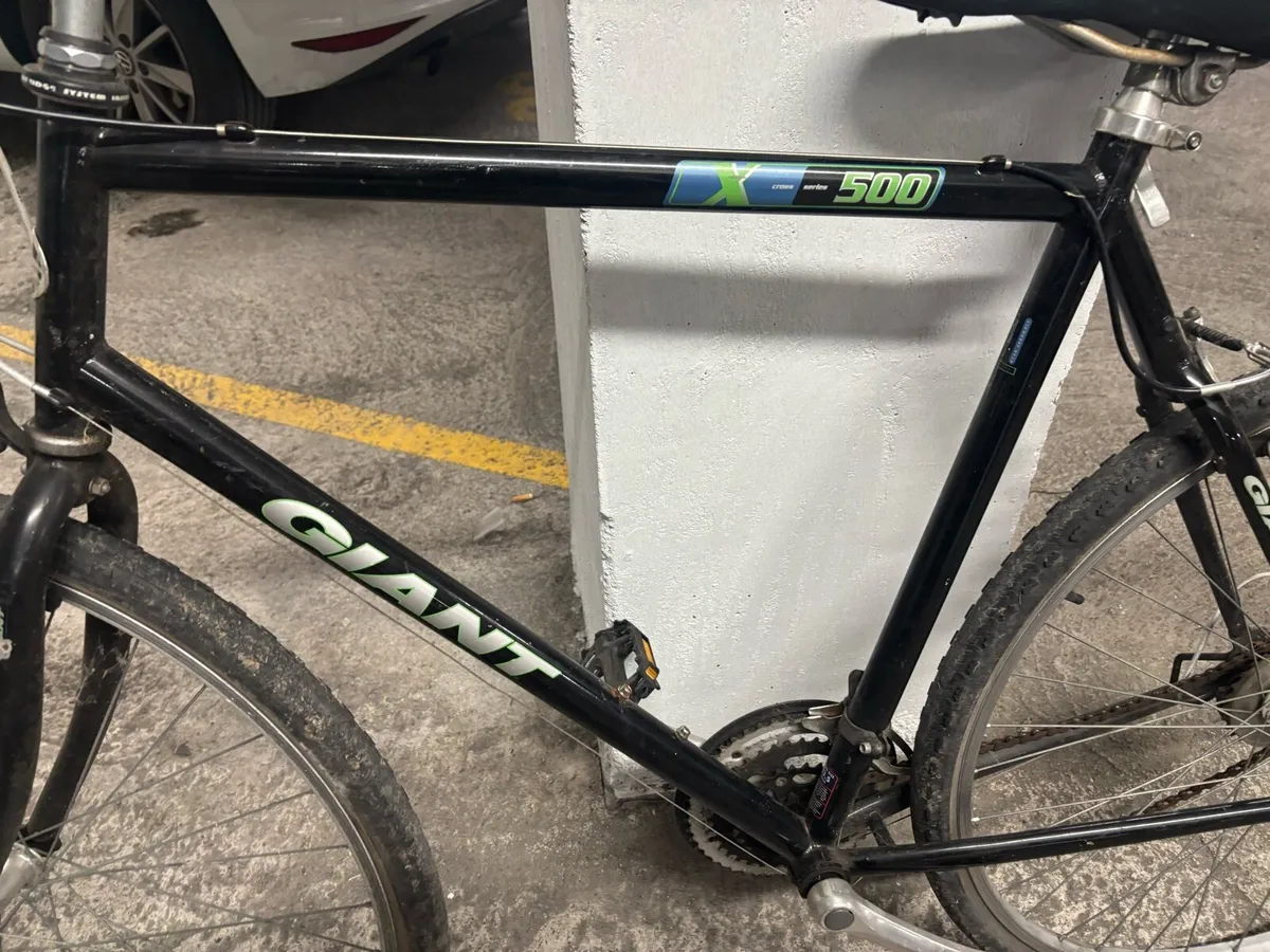Giant bike - Image 3