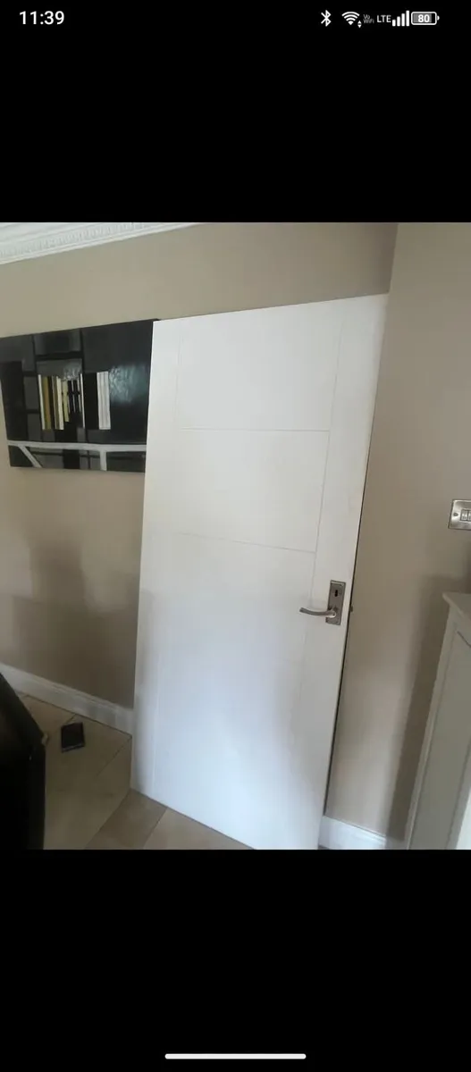 Free door