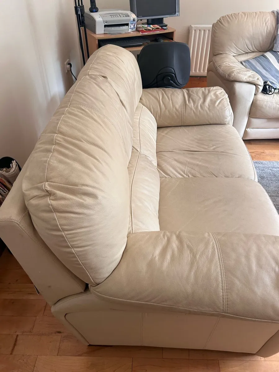 3 piece cream leather suite - Image 3
