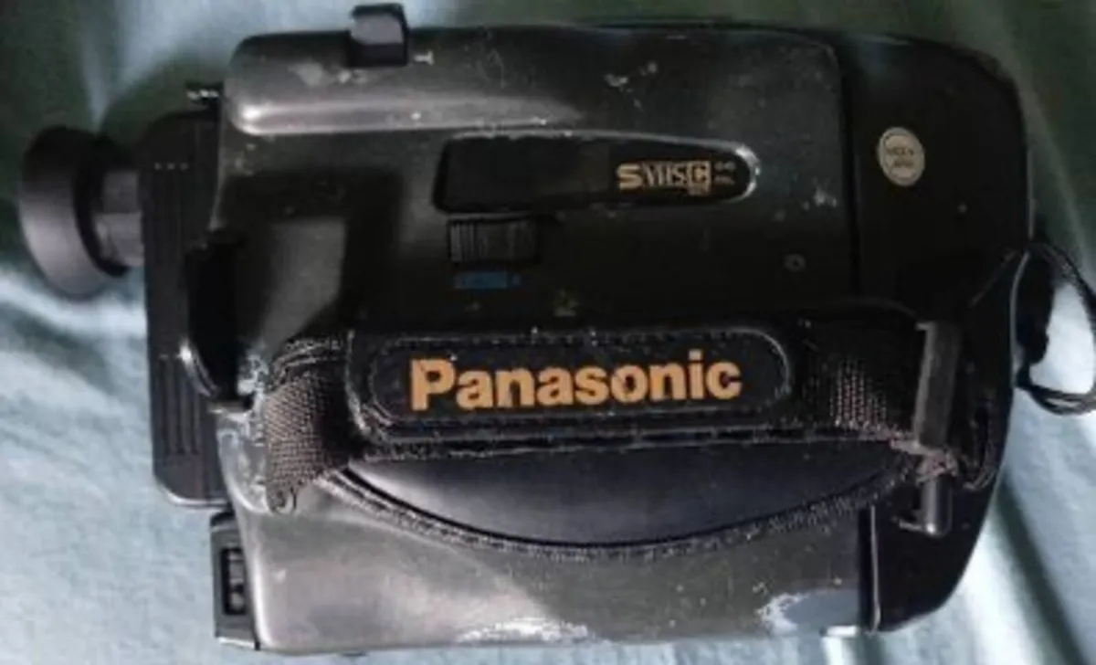 Panasonic NV-S70B PalmCorder for Parts/Repair