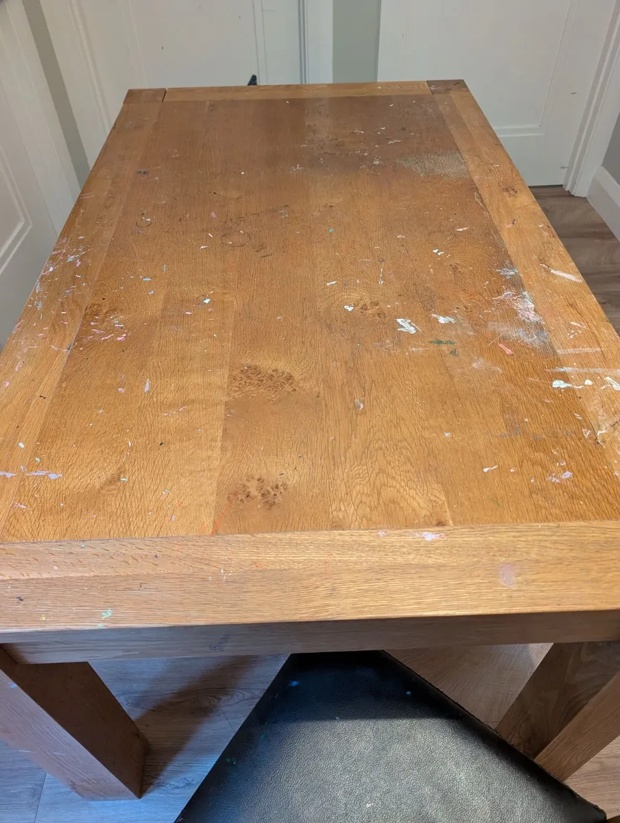 Solid Oak Kitchen table and 6 chairs - Image 1