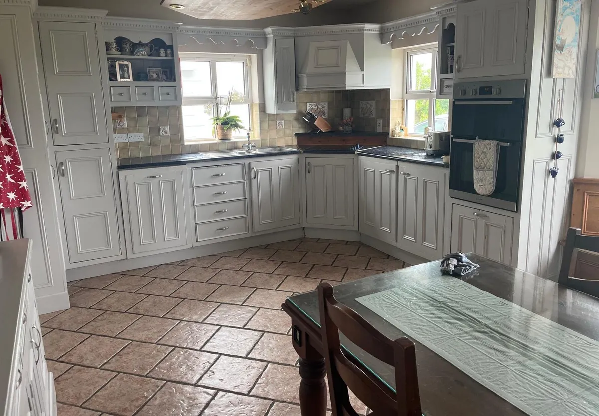 Kitchen - Image 1