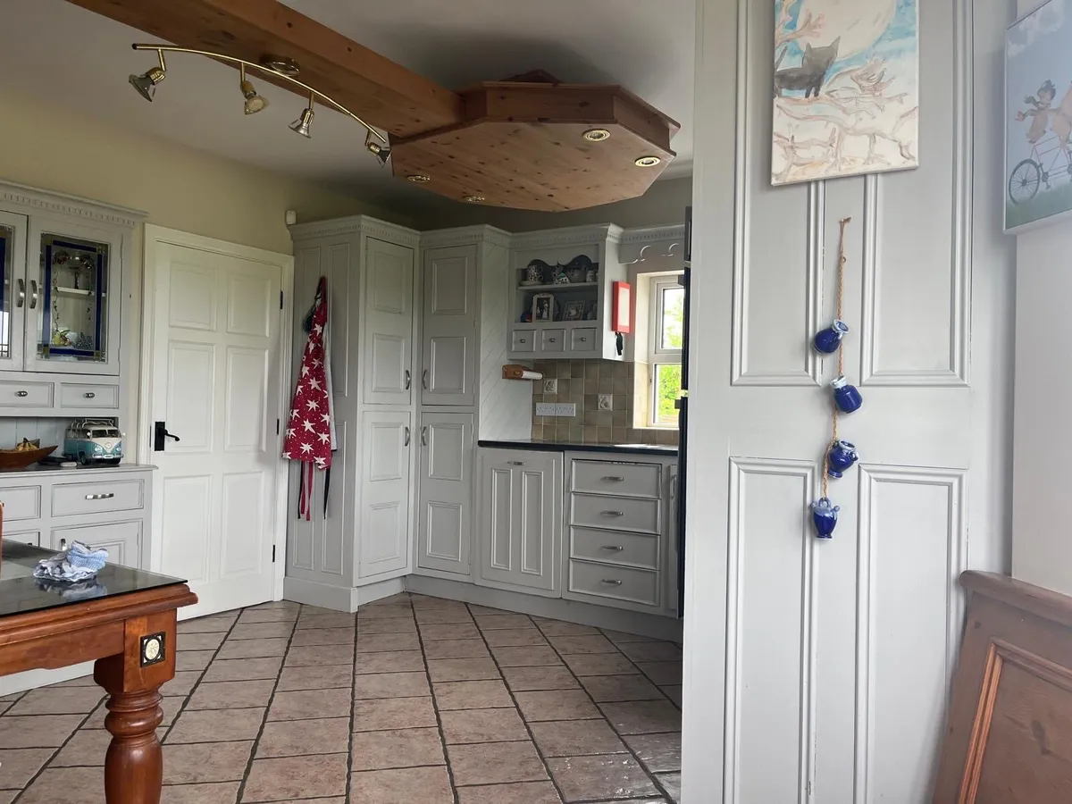 Kitchen - Image 2