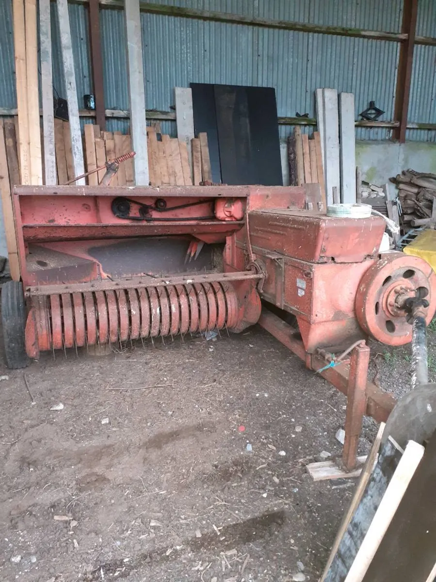 Square bailer - Image 1