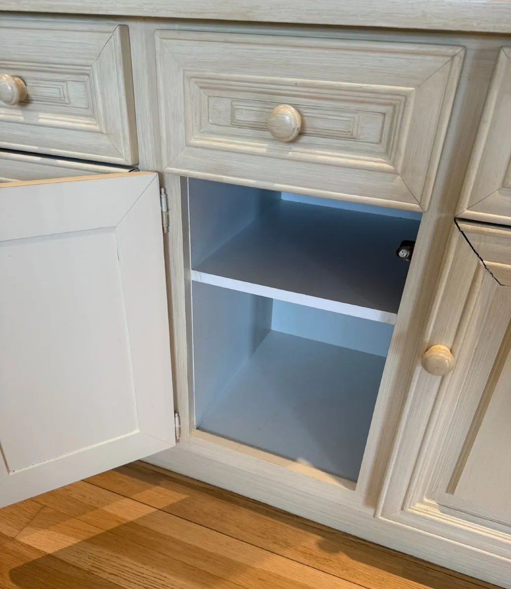 Kitchen Dresser - Image 2