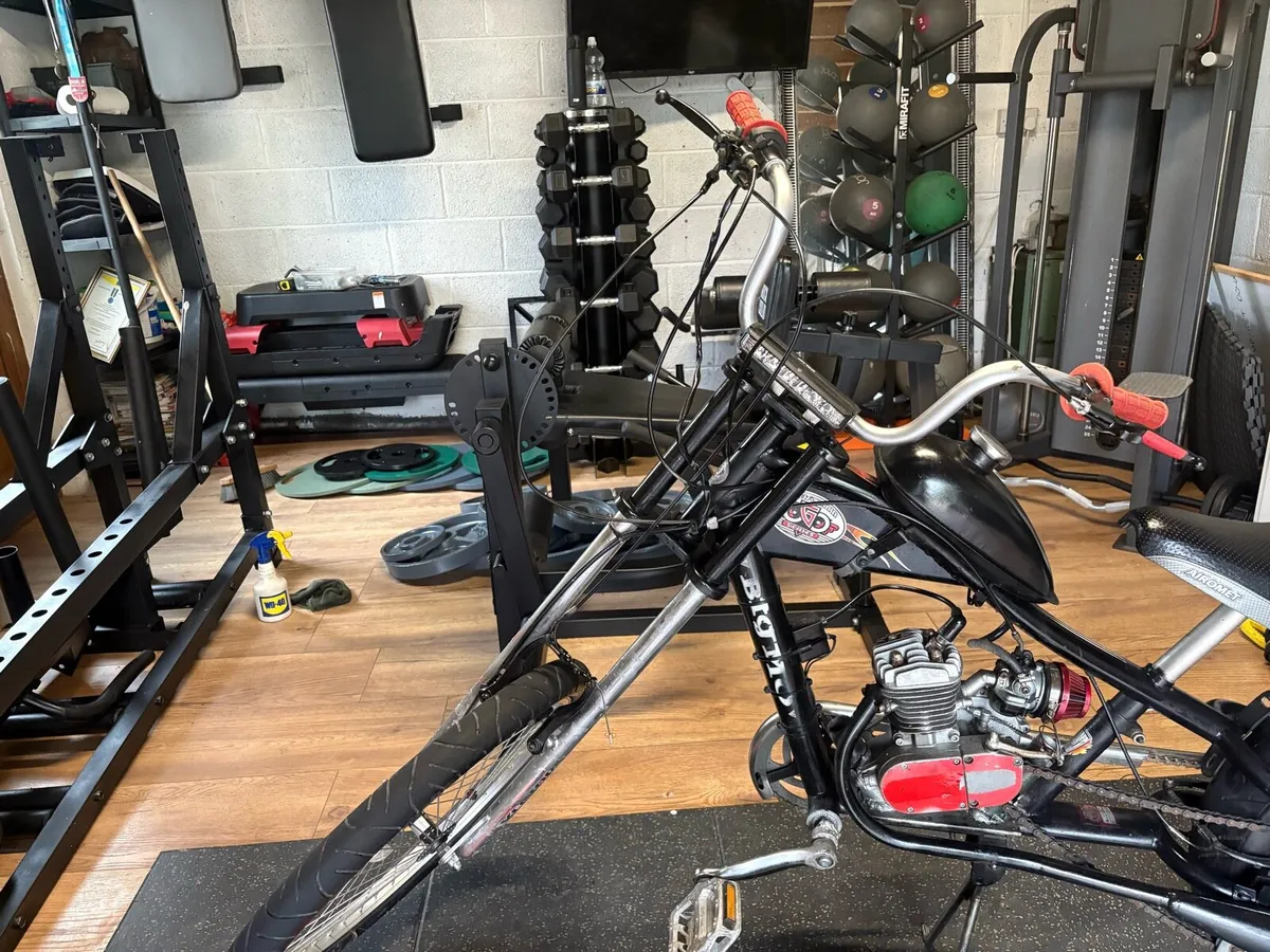 ENGINE BIKE, GOOD COND. , RUNS SMOOTHLY! NEW TYRE! - Image 4