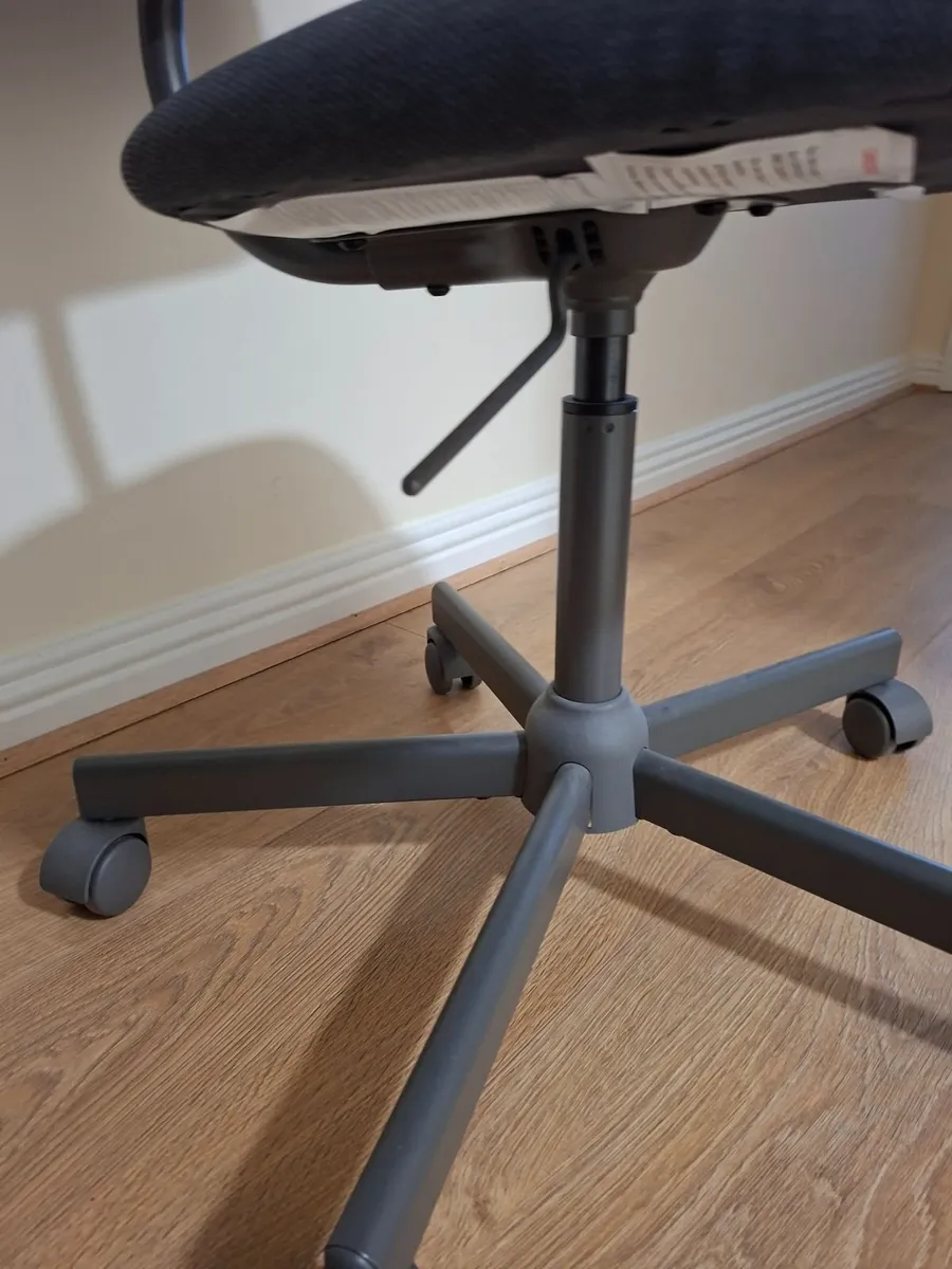 Study Desk & Chair - Image 4
