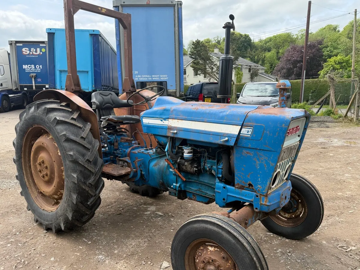 Ford 4000 & Ford 3000 Force - Image 2