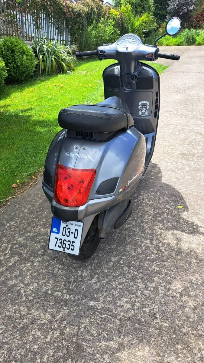 Vespa Gt125 Granturismo 2003 - Image 3