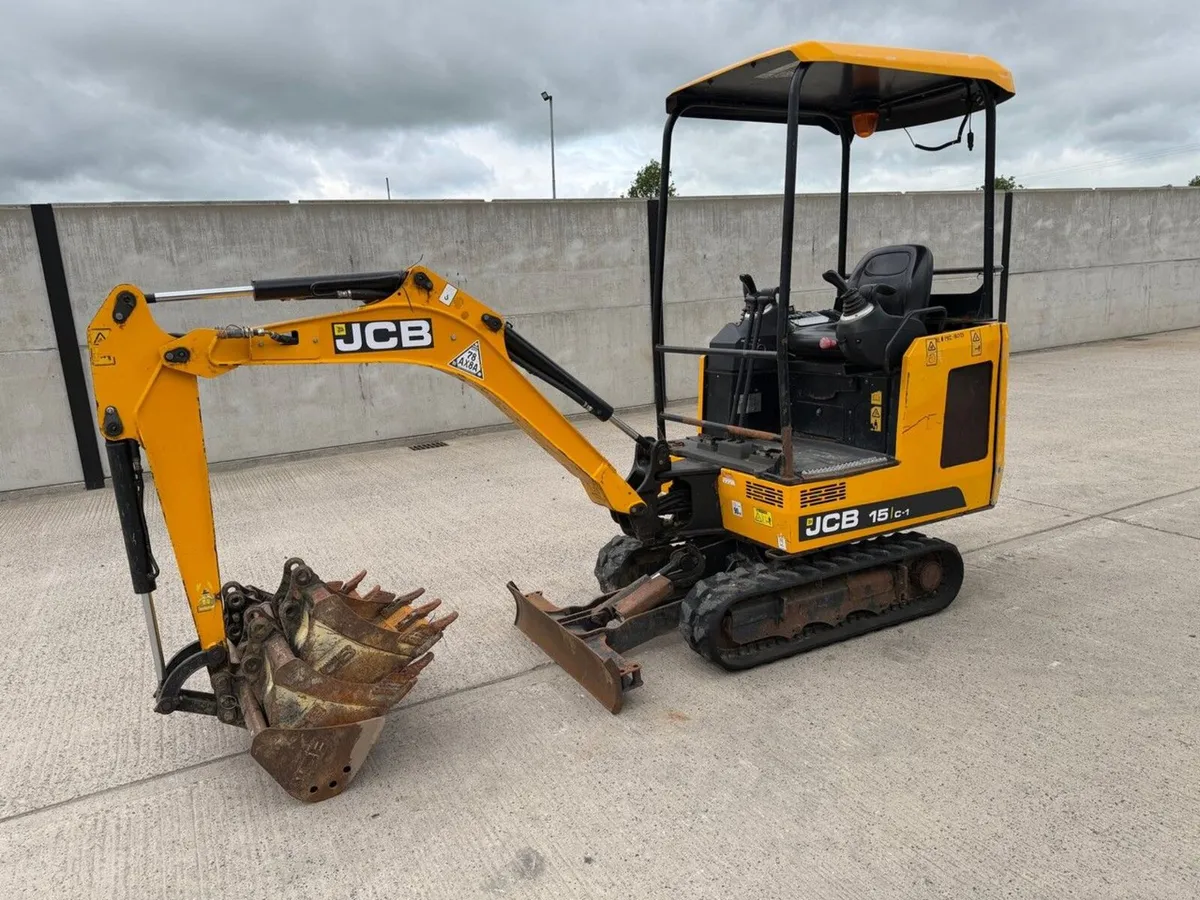 2019- JCB 15C-1 1.5 TON MINI DIGGER - Image 1