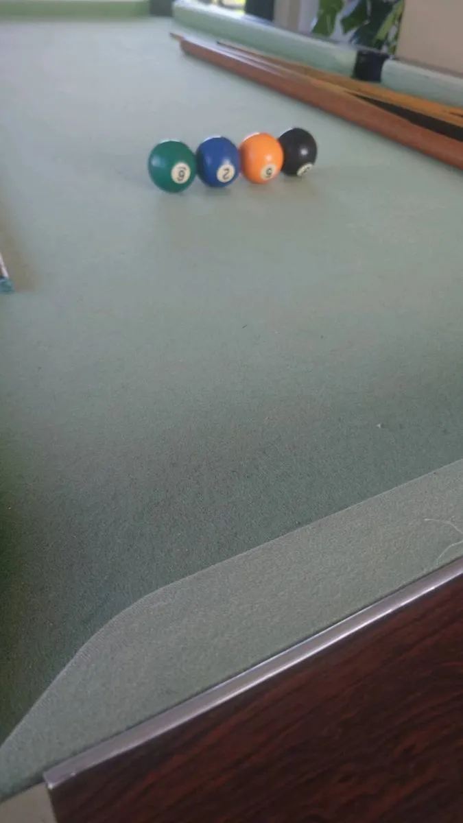 Pool table - Image 2