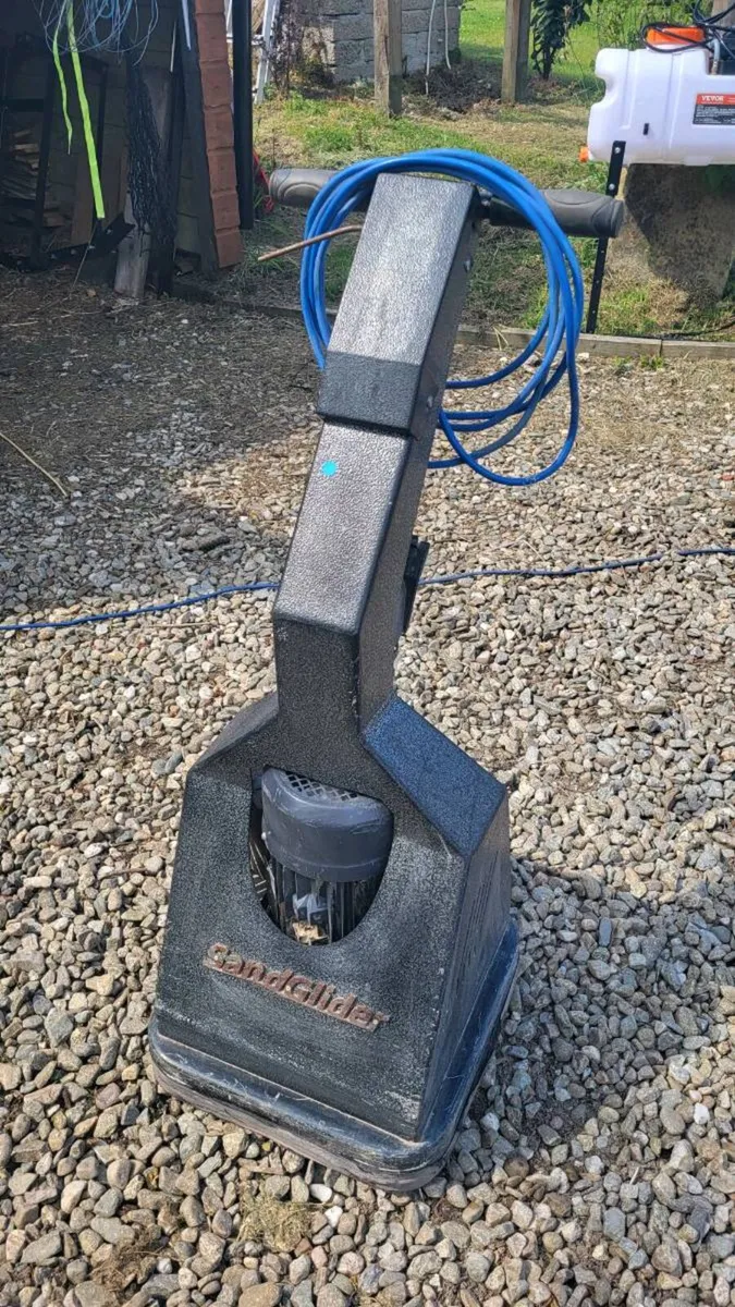 Floor sander - Image 1