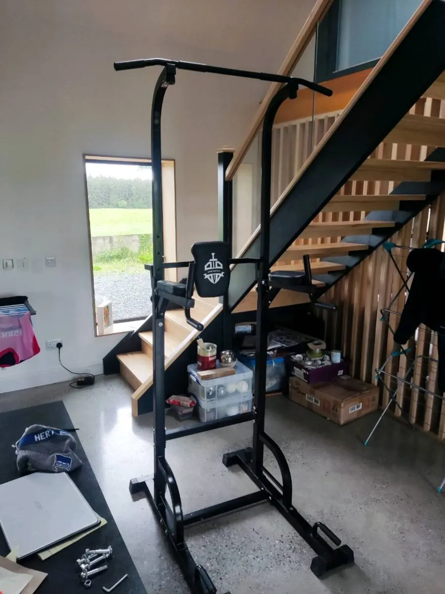Pull up station - Image 2
