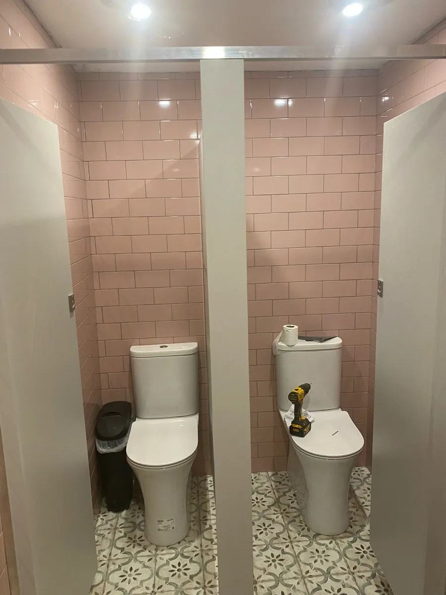 Toilet/washroom cubicles - Image 1