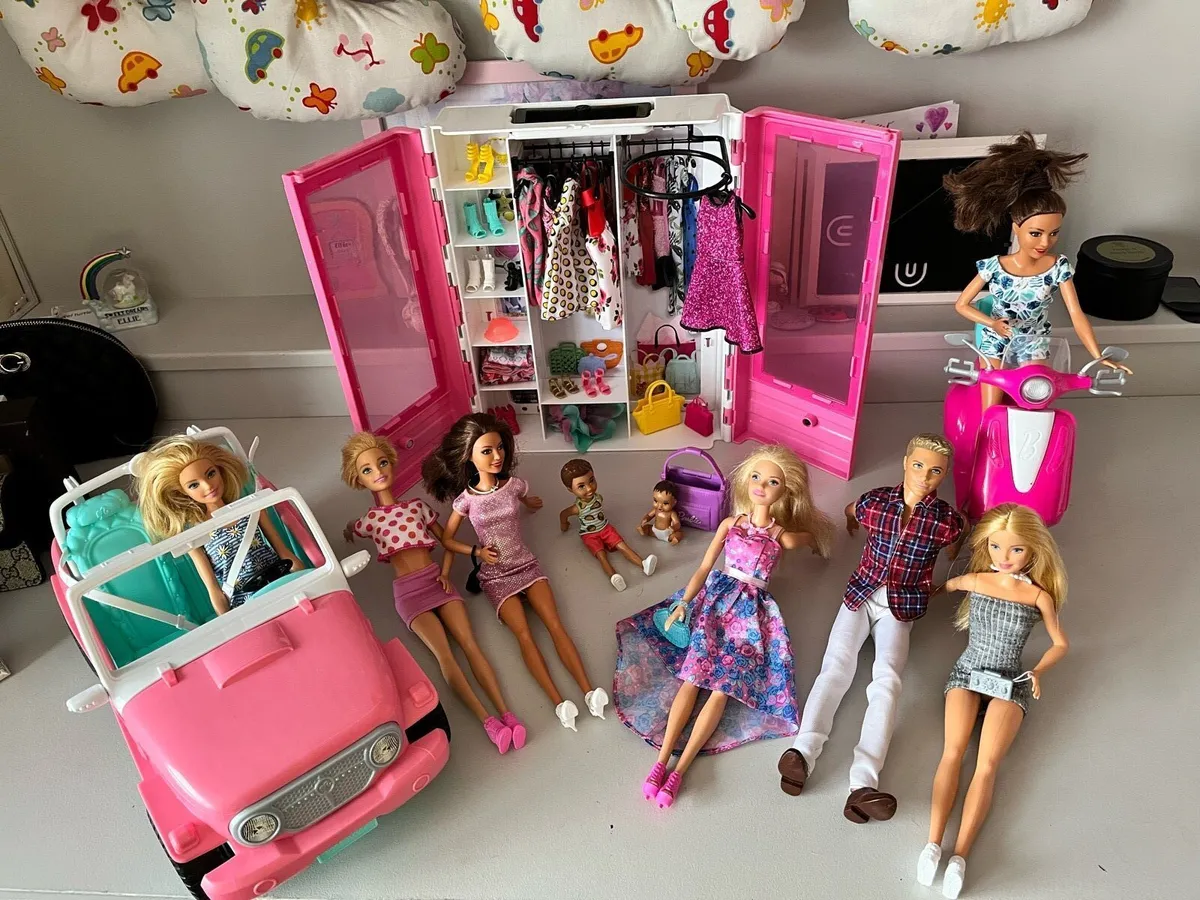 Barbies - Image 1