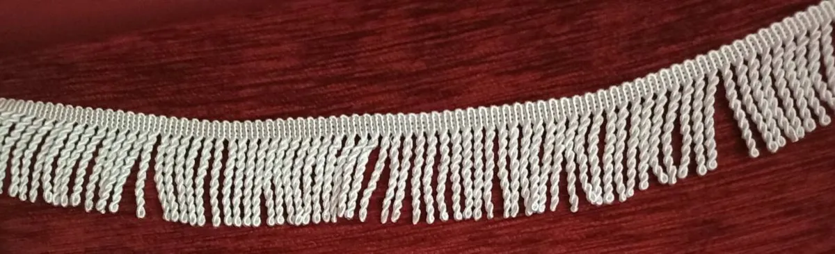 White tassel braid - Image 1