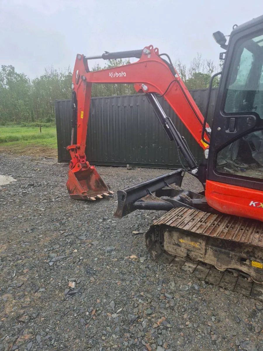 Kubota u55 digger - Image 4