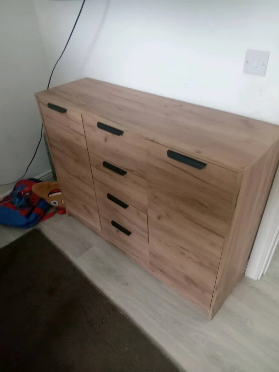 Wardrobe - Image 2