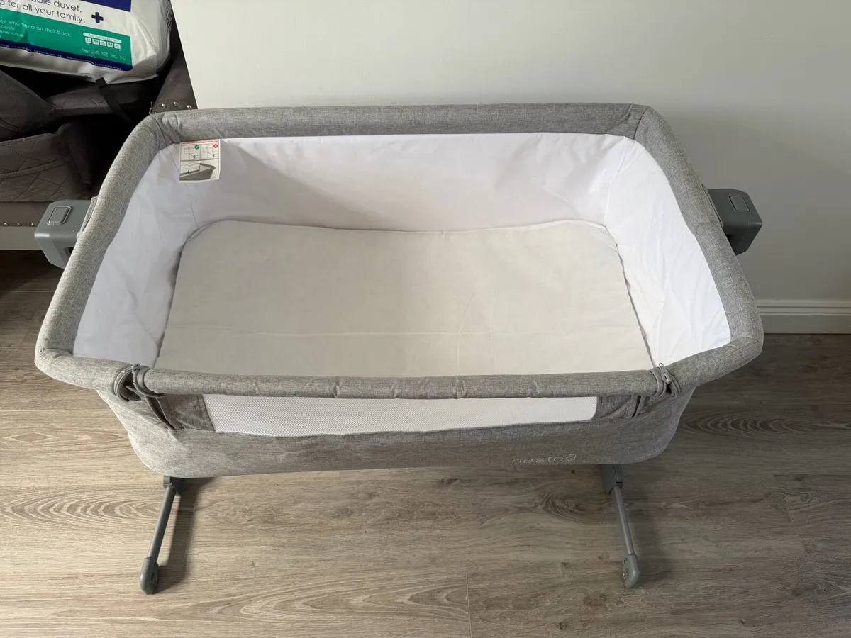 Baby Chair & Crib - Image 2