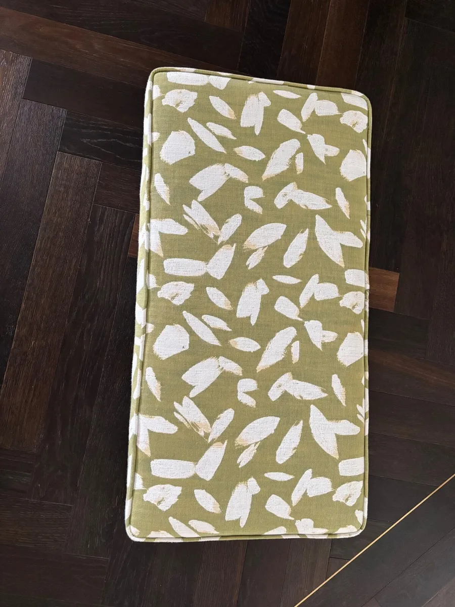 Unused Cushion - Image 2