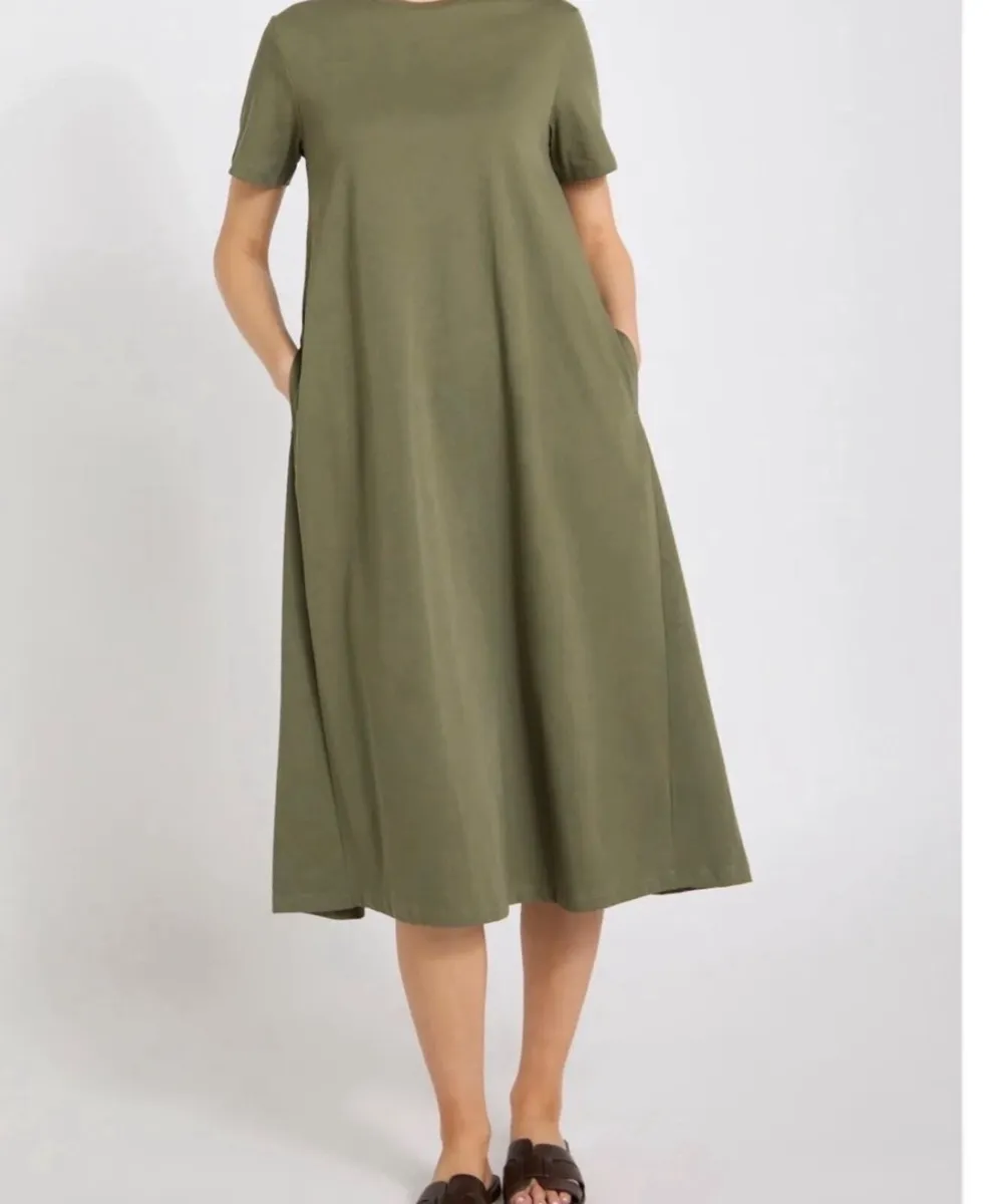 New Khaki T-shirt oversized dress size - Image 1