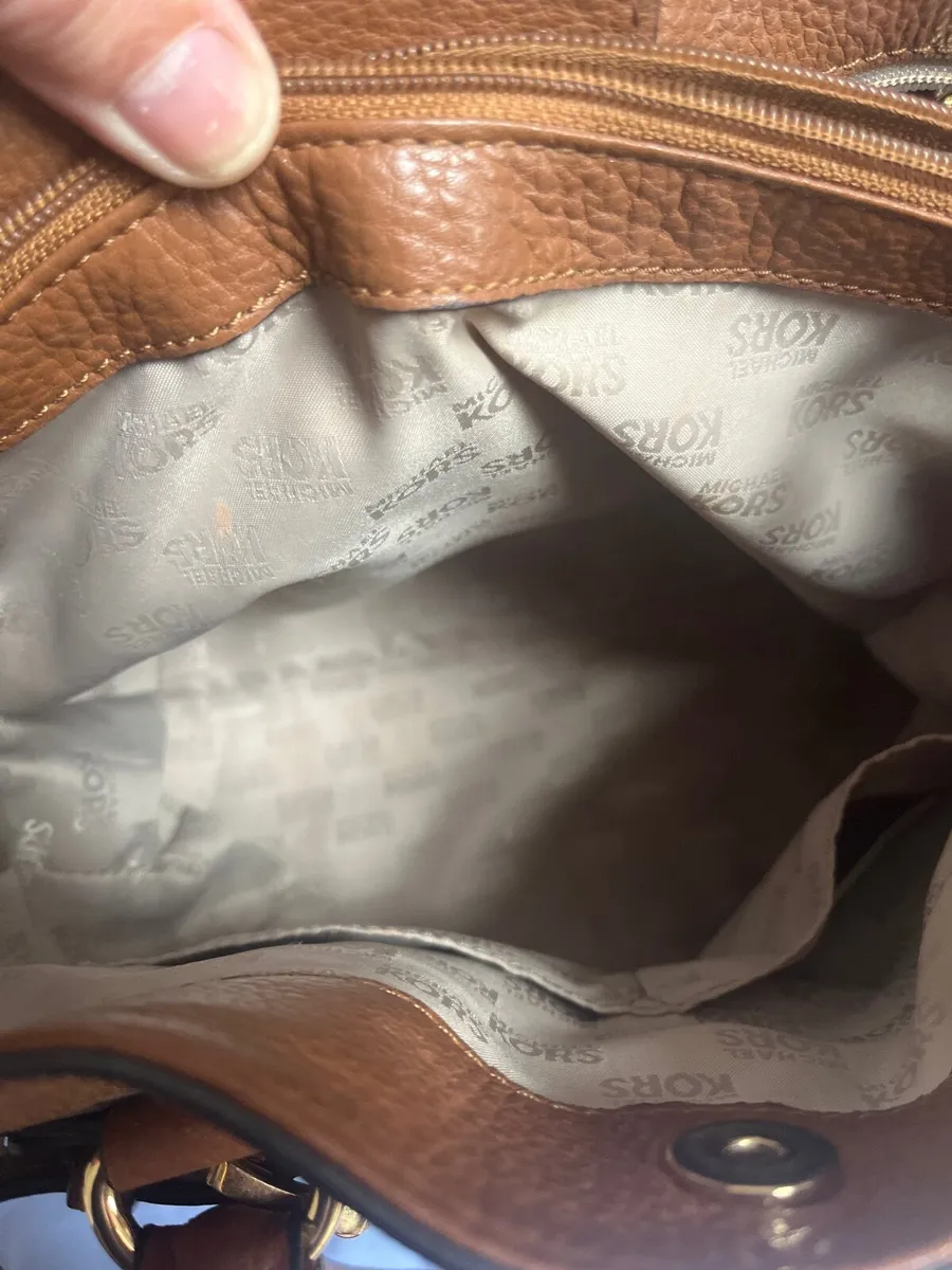 Micheal kor Handbag - Image 4