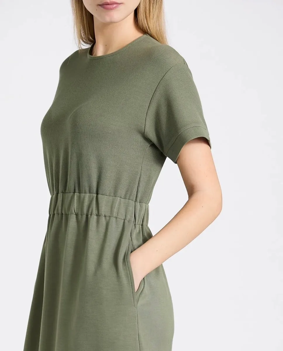 New khaki midi dress, a t-shirt style top, stretch - Image 2