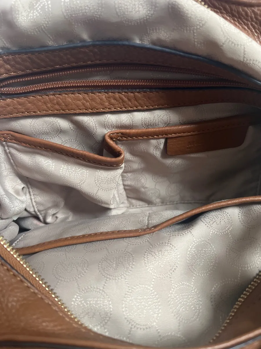 Micheal kor handbag - Image 3